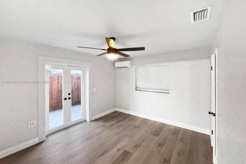 Casa en alquiler en Boca Raton, Florida, 3 dormitorios, 117.99 m2 № 1948613 - foto 15