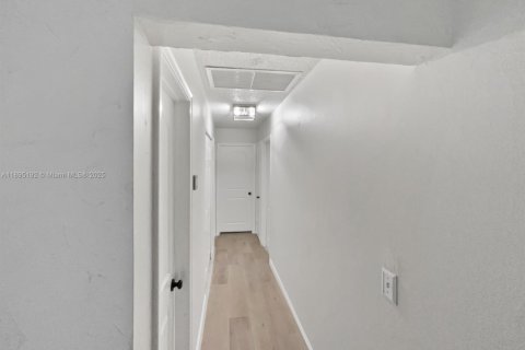 Casa en alquiler en Boca Raton, Florida, 3 dormitorios, 117.99 m2 № 1948613 - foto 19