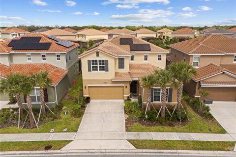 House in Davenport, Florida 7 bedrooms, 336.86 sq.m. № 2212488