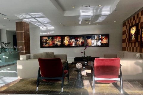 Condominio en alquiler en Miami, Florida, 2 dormitorios, 168.15 m2 № 1933360 - foto 23