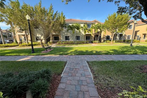 Casa en venta en Cutler Bay, Florida, 3 dormitorios, 140.75 m2 № 1953562 - foto 6