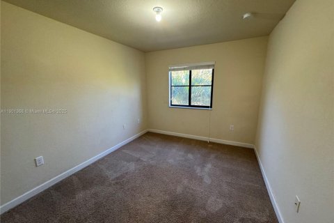 Casa en venta en Cutler Bay, Florida, 3 dormitorios, 140.75 m2 № 1953562 - foto 22