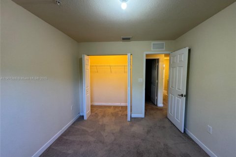 Casa en venta en Cutler Bay, Florida, 3 dormitorios, 140.75 m2 № 1953562 - foto 21