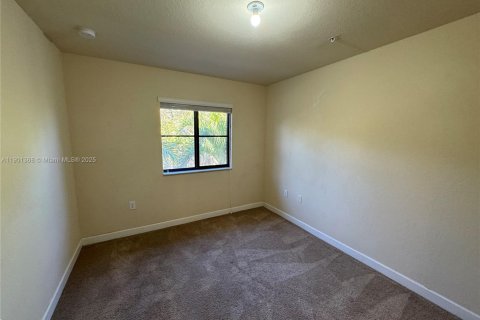 Casa en venta en Cutler Bay, Florida, 3 dormitorios, 140.75 m2 № 1953562 - foto 20