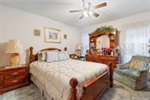 House in Inverness, Florida 3 bedrooms, 196.95 sq.m. № 1805615 - photo 24