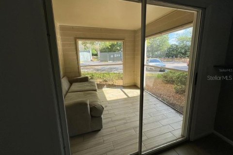 Condominio en alquiler en Orlando, Florida, 1 dormitorio, 49.7 m2 № 1795058 - foto 2