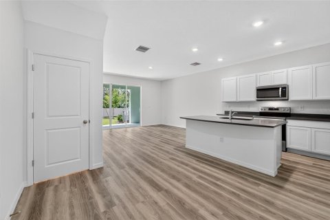 Townhouse in Ruskin, Florida 3 bedrooms, 155.43 sq.m. № 1893670 - photo 16