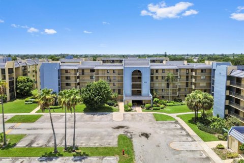 Condo à West Palm Beach, Floride, 3 chambres  № 2261376