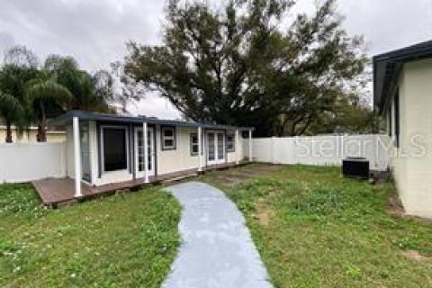 Casa en venta en Lakeland, Florida, 6 dormitorios, 189.99 m2 № 2222666 - foto 12