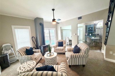 House in Palm Harbor, Florida 6 bedrooms, 317.35 sq.m. № 2323000 - photo 8