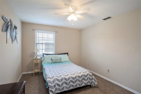 House in Zephyrhills, Florida 2 bedrooms, 133.22 sq.m. № 1899828 - photo 16