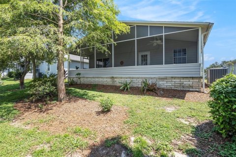 House in Zephyrhills, Florida 2 bedrooms, 133.22 sq.m. № 1899828 - photo 24
