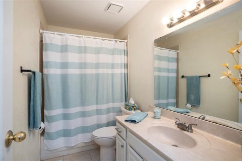 House in Zephyrhills, Florida 2 bedrooms, 133.22 sq.m. № 1899828 - photo 17