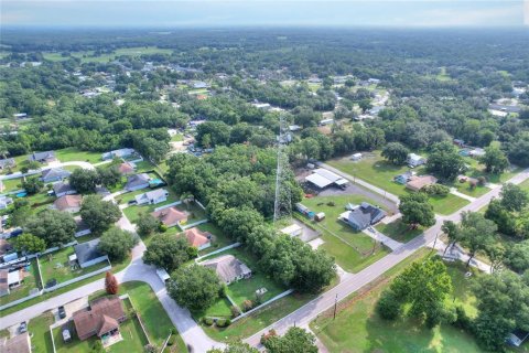 Commercial property in Lakeland, Florida № 2221825 - photo 11