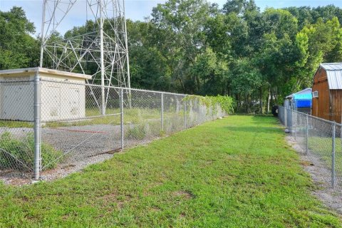 Commercial property in Lakeland, Florida № 2221825 - photo 15