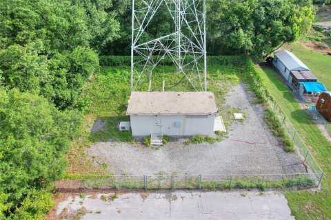 Commercial property in Lakeland, Florida № 2221825 - photo 12