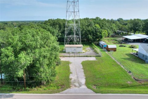 Commercial property in Lakeland, Florida № 2221825 - photo 2
