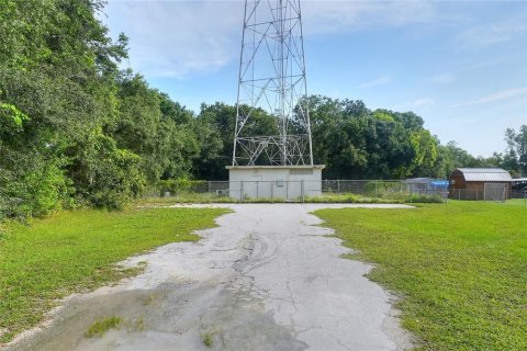 Commercial property in Lakeland, Florida № 2221825 - photo 13