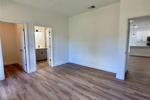 Casa en alquiler en North Port, Florida, 3 dormitorios, 152.82 m2 № 1743092 - foto 19