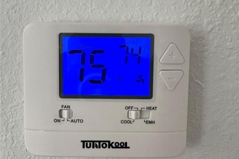 Casa en alquiler en North Port, Florida, 3 dormitorios, 152.82 m2 № 1743092 - foto 29