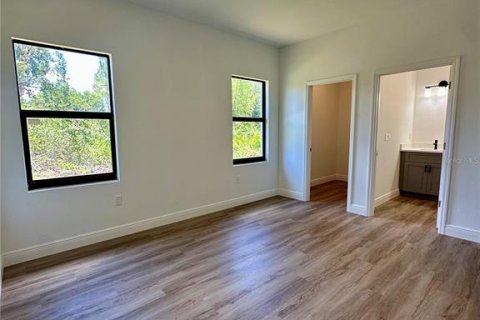 Casa en alquiler en North Port, Florida, 3 dormitorios, 152.82 m2 № 1743092 - foto 18