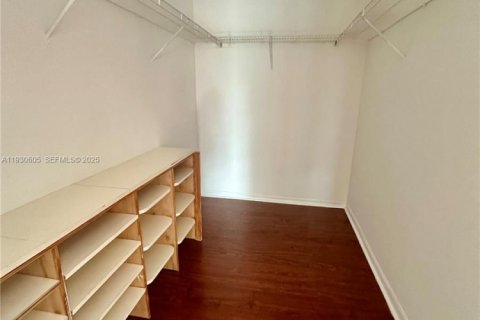 Condominio en alquiler en West Palm Beach, Florida, 1 dormitorio, 70.61 m2 № 1989408 - foto 16