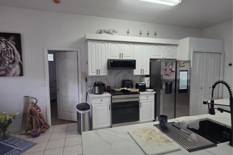 House in Spring Hill, Florida 3 bedrooms, 148.92 sq.m. № 2217285 - photo 19