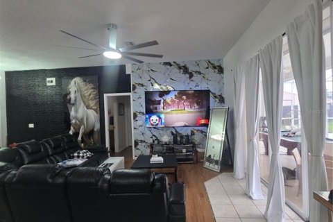 House in Spring Hill, Florida 3 bedrooms, 148.92 sq.m. № 2217285 - photo 22