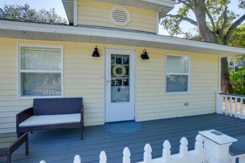House in Palm Harbor, Florida 2 bedrooms, 123.37 sq.m. № 1772125 - photo 2