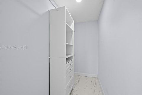 Снять в аренду виллу или дом в Бока-Ратон, Флорида 4 спальни, 197.88м2, № 2005419 - фото 29