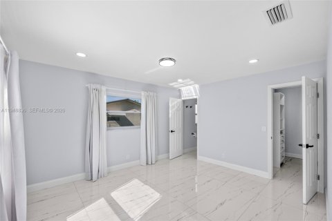 Снять в аренду виллу или дом в Бока-Ратон, Флорида 4 спальни, 197.88м2, № 2005419 - фото 13