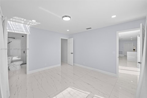 Снять в аренду виллу или дом в Бока-Ратон, Флорида 4 спальни, 197.88м2, № 2005419 - фото 23