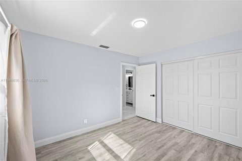 Снять в аренду виллу или дом в Бока-Ратон, Флорида 4 спальни, 197.88м2, № 2005419 - фото 16