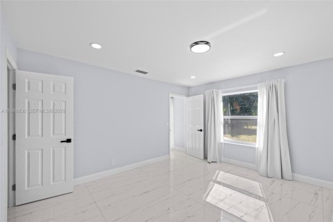 Снять в аренду виллу или дом в Бока-Ратон, Флорида 4 спальни, 197.88м2, № 2005419 - фото 27