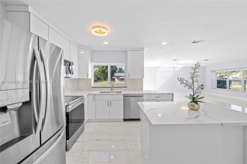 Снять в аренду виллу или дом в Бока-Ратон, Флорида 4 спальни, 197.88м2, № 2005419 - фото 11