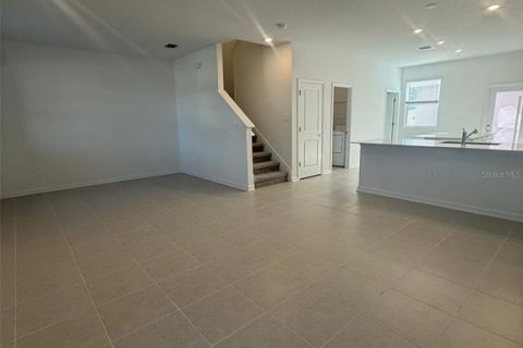 Adosado en alquiler en Kissimmee, Florida, 3 dormitorios, 150.04 m2 № 1917532 - foto 2