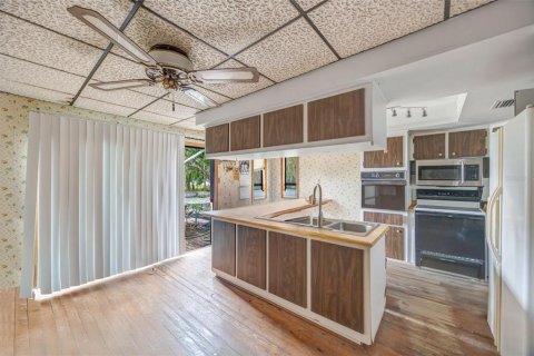 Villa ou maison à vendre à Thonotosassa, Floride: 2 chambres, 162.21 m2 № 1902488 - photo 8