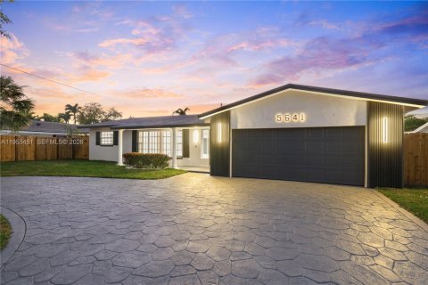 Купить виллу или дом в Форт-Лодердейл, Флорида 4 спальни, 201.78м2, № 2009535 - фото 3