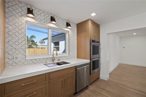 Купить виллу или дом в Форт-Лодердейл, Флорида 4 спальни, 201.78м2, № 2009535 - фото 22