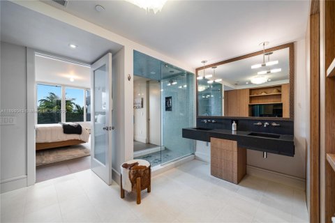 Купить кондоминиум в Майами-Бич, Флорида 3 спальни, 179.21м2, № 2012774 - фото 21