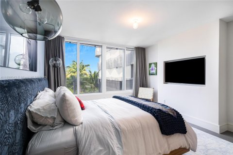 Купить кондоминиум в Майами-Бич, Флорида 3 спальни, 179.21м2, № 2012774 - фото 18