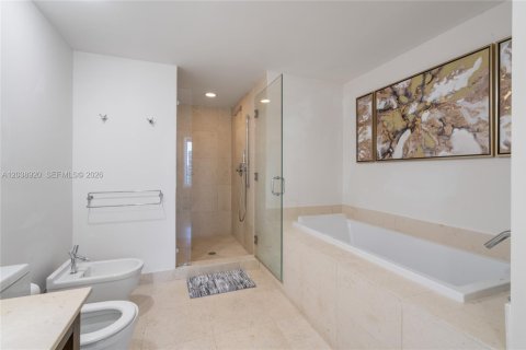 Condo in Miami, Florida, 2 bedrooms  № 2241381 - photo 20