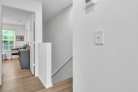 Touwnhouse à louer à Tampa, Floride: 2 chambres, 108.97 m2 № 2427186 - photo 14