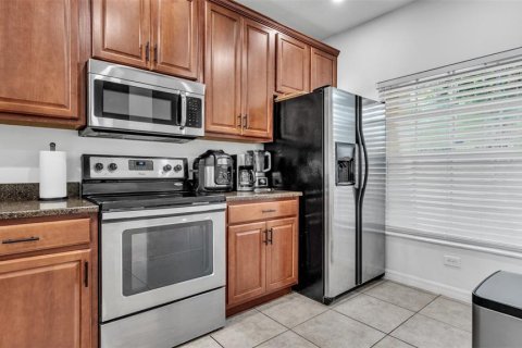 Touwnhouse à louer à Tampa, Floride: 2 chambres, 108.97 m2 № 2427186 - photo 9