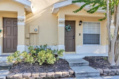 Touwnhouse à louer à Tampa, Floride: 2 chambres, 108.97 m2 № 2427186 - photo 2