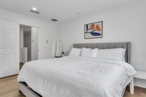 Touwnhouse à louer à Tampa, Floride: 2 chambres, 108.97 m2 № 2427186 - photo 16