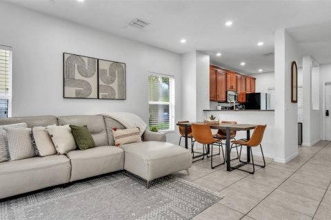 Touwnhouse à louer à Tampa, Floride: 2 chambres, 108.97 m2 № 2427186 - photo 11