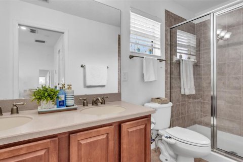 Touwnhouse à louer à Tampa, Floride: 2 chambres, 108.97 m2 № 2427186 - photo 18