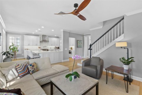 Villa ou maison à vendre à Tampa, Floride: 4 chambres, 233.74 m2 № 1898519 - photo 11