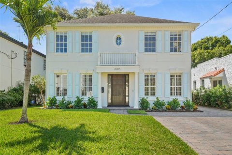 Villa ou maison à vendre à Tampa, Floride: 4 chambres, 233.74 m2 № 1898519 - photo 1